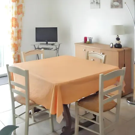 Semesterbostad Maison Chaleureuse A Avec Terrasse Notre-Dame-de-Monts